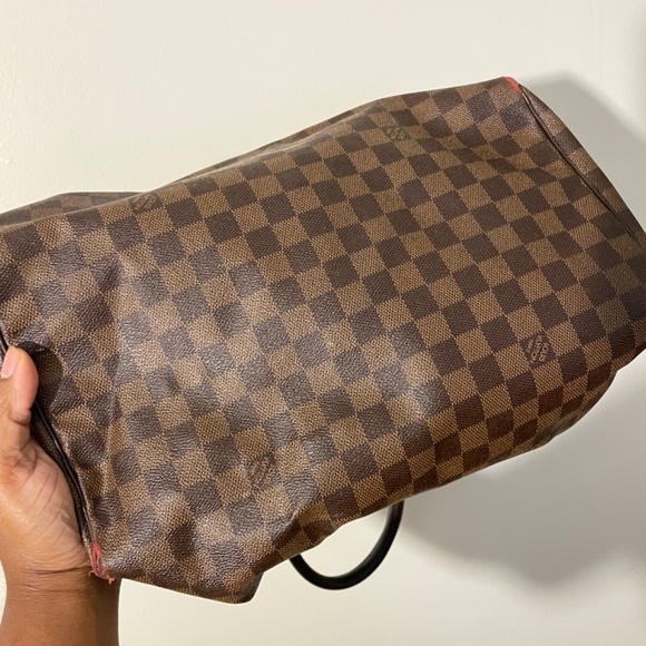 Louis Vuitton Speedy 30 Handbag - Picture 5 of 5